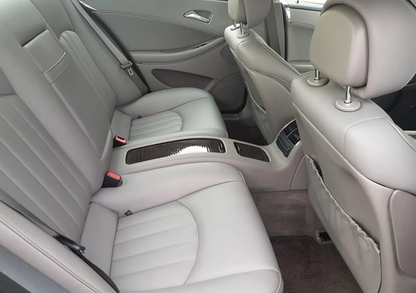 Mercedes-Benz CLS cena 53900 przebieg: 188300, rok produkcji 2010 z Działoszyn małe 254
